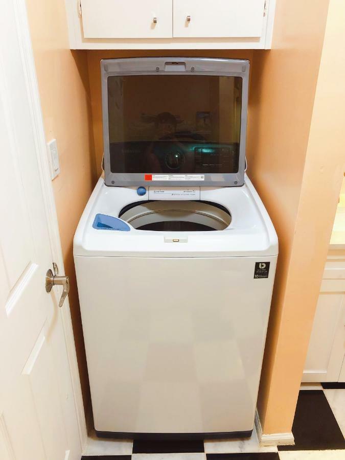 2 Bedrooms Robinwood *